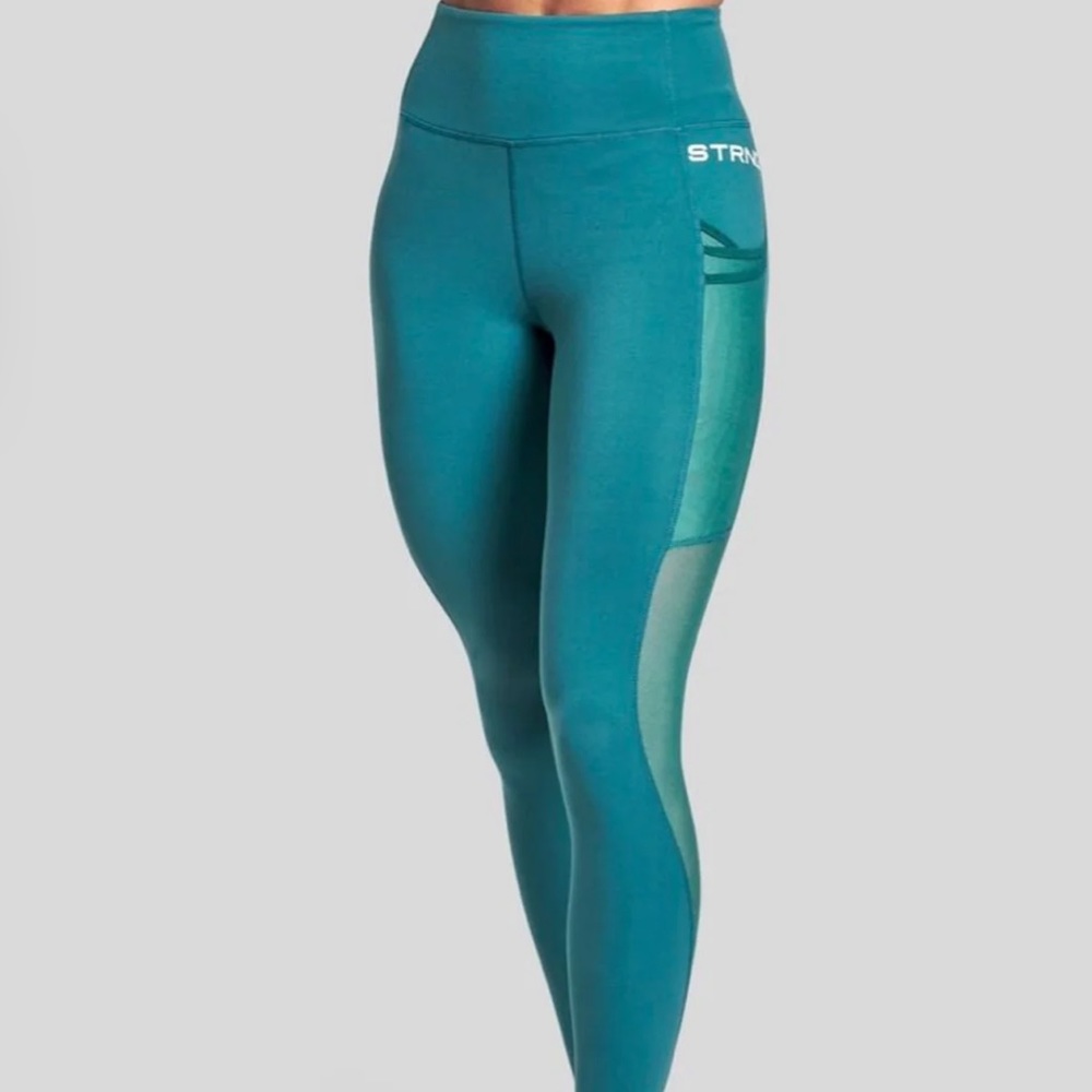 STRNGWEAR High Waisted Leggings